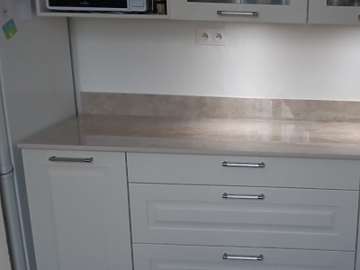 Plan de travail en Dekton Arga en finition polie